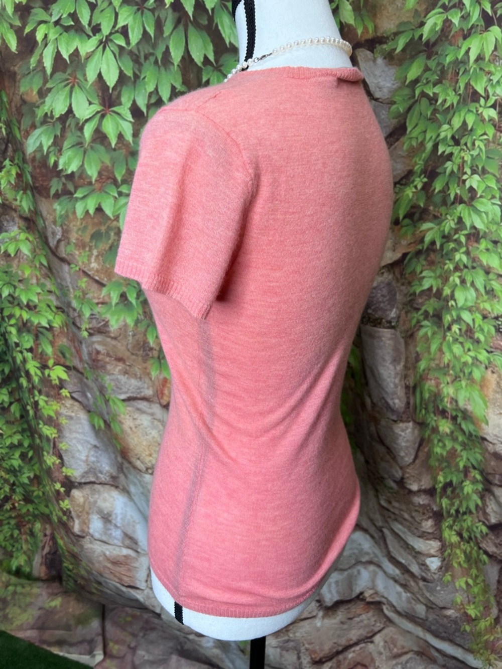 GENE MEYER Quiet Luxury Salmon Fine Knit Crewneck Cashmere Sweater, XS - Picture 4 of 7